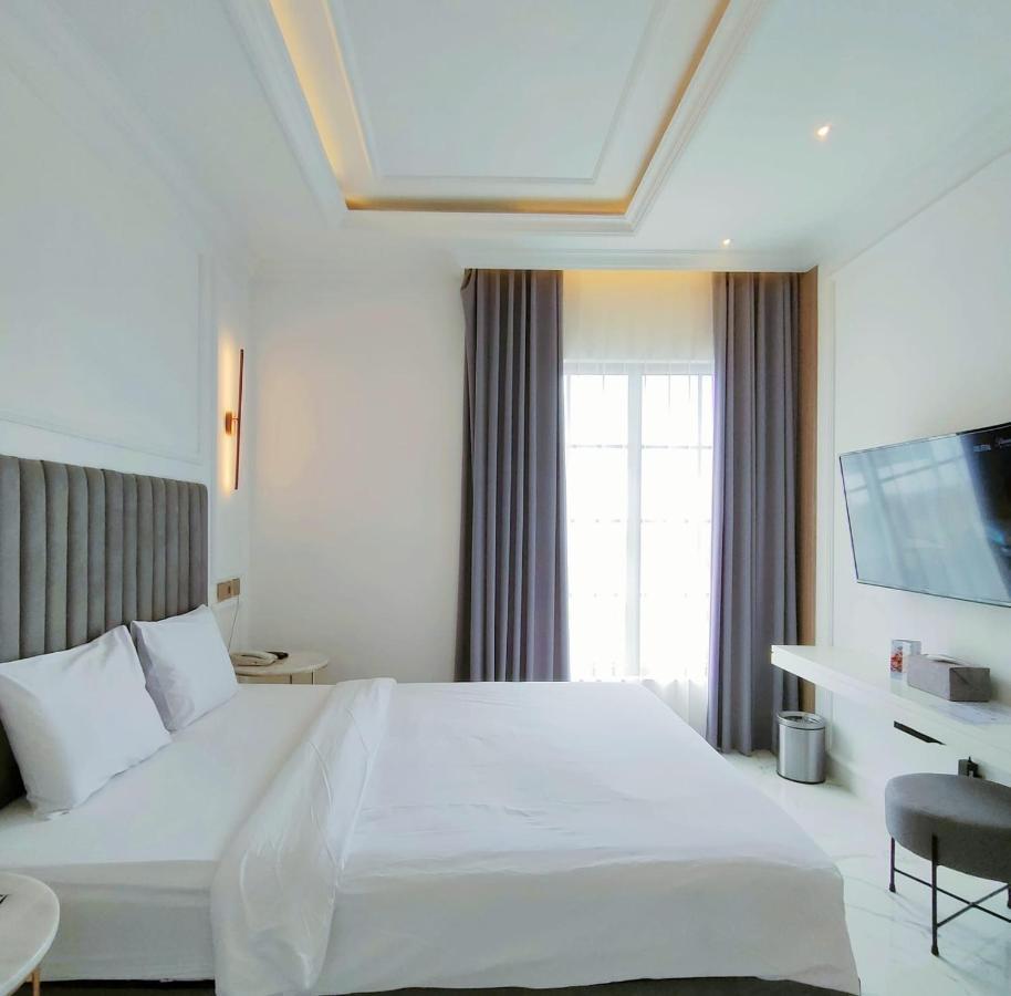 Kala Hotel Semarang Jomblang Exterior photo